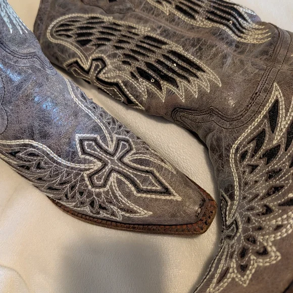 Corral Cross And Wings Cowgirl Boots - Picture 12 of 12